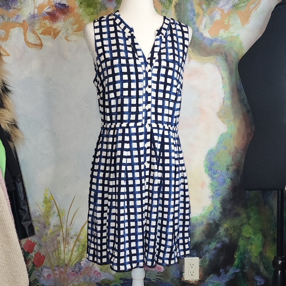 Crown & Ivy Blue and White Sleeveless V-Neck Midi Sundress
